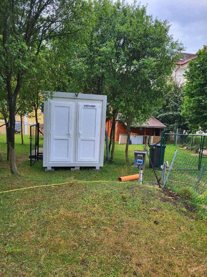 Kemp -Chatky-Doctor Choustnikovo Hradiste Bagian luar foto